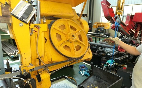 港口镇金属带锯床的日常使用和保养注意事项！